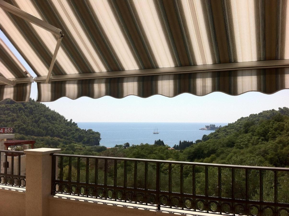 Bay View Apartments Petrovac Oda fotoğraf