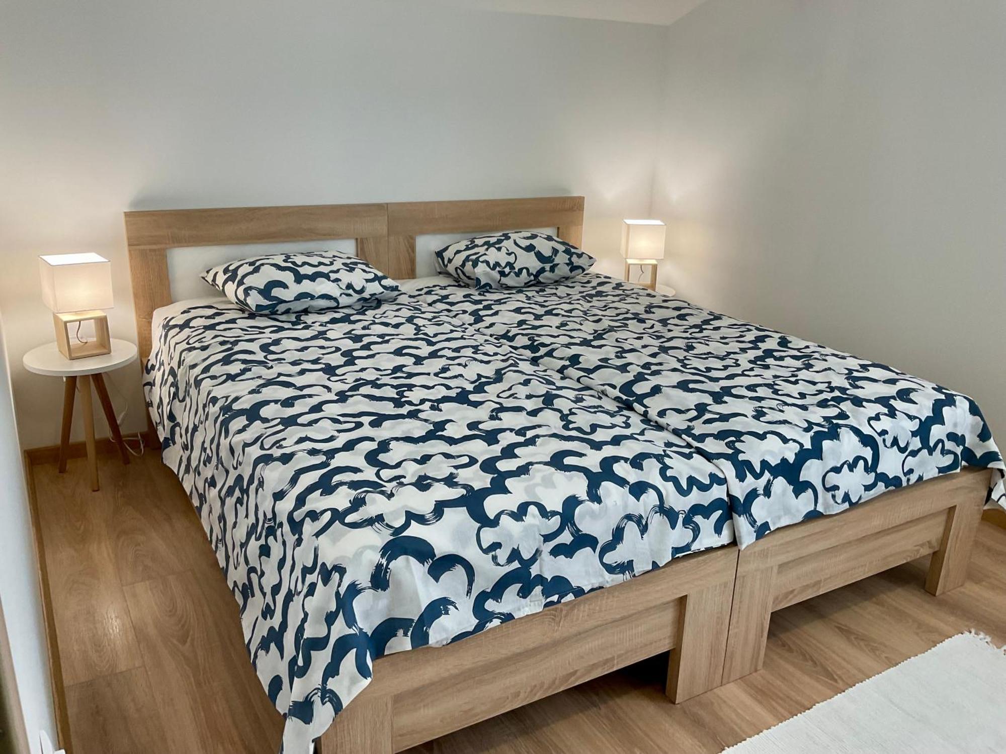 Bay View Apartments Petrovac Oda fotoğraf