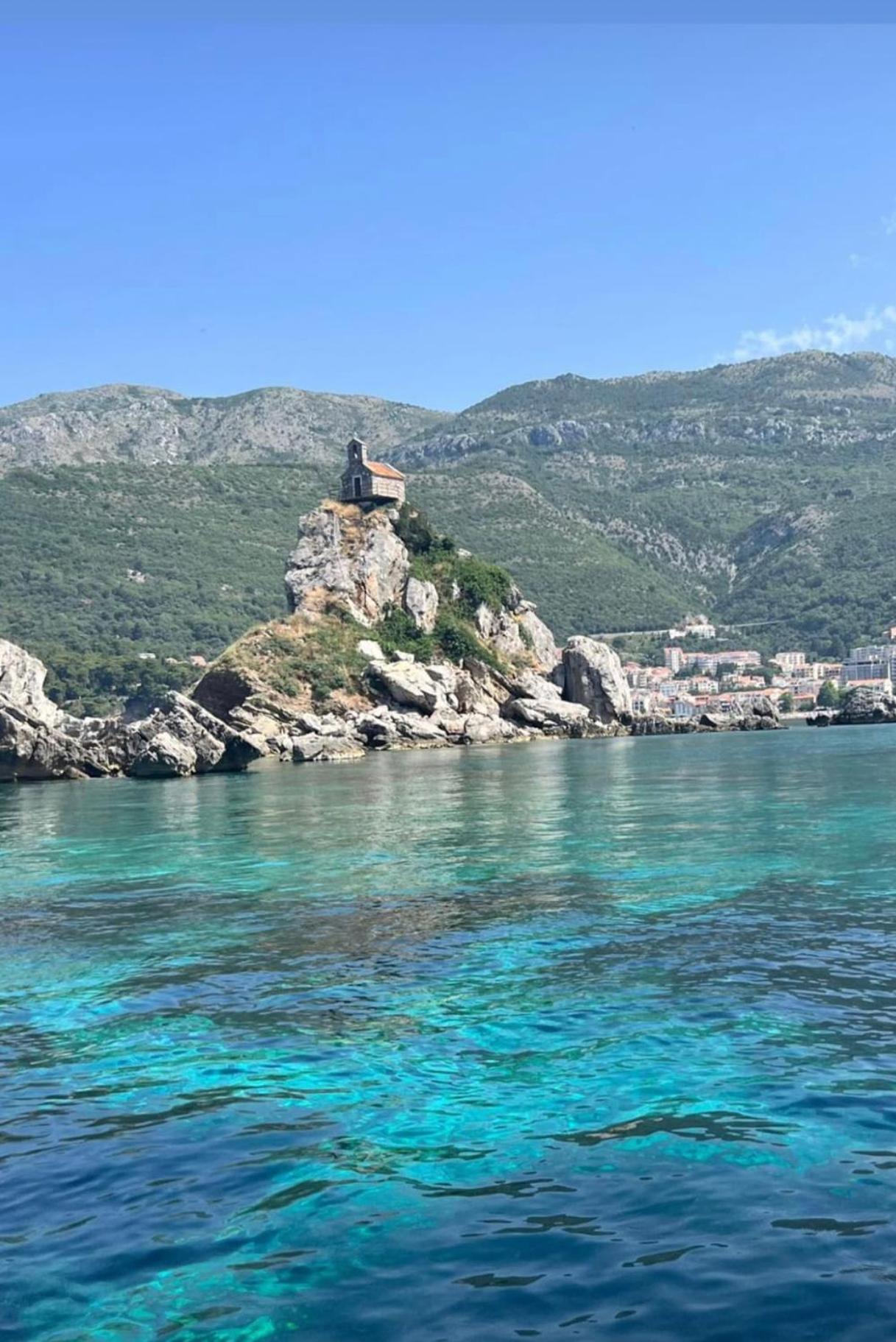 Bay View Apartments Petrovac Dış mekan fotoğraf
