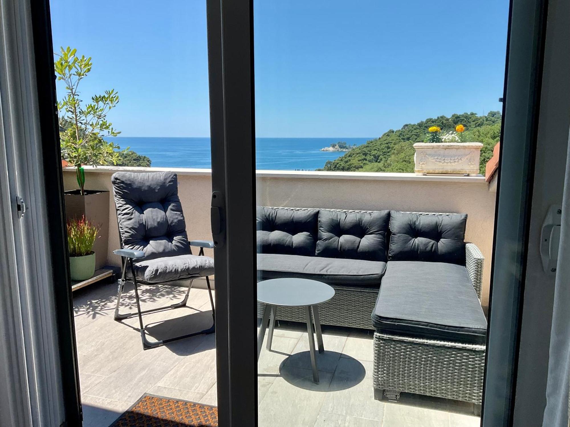 Bay View Apartments Petrovac Dış mekan fotoğraf