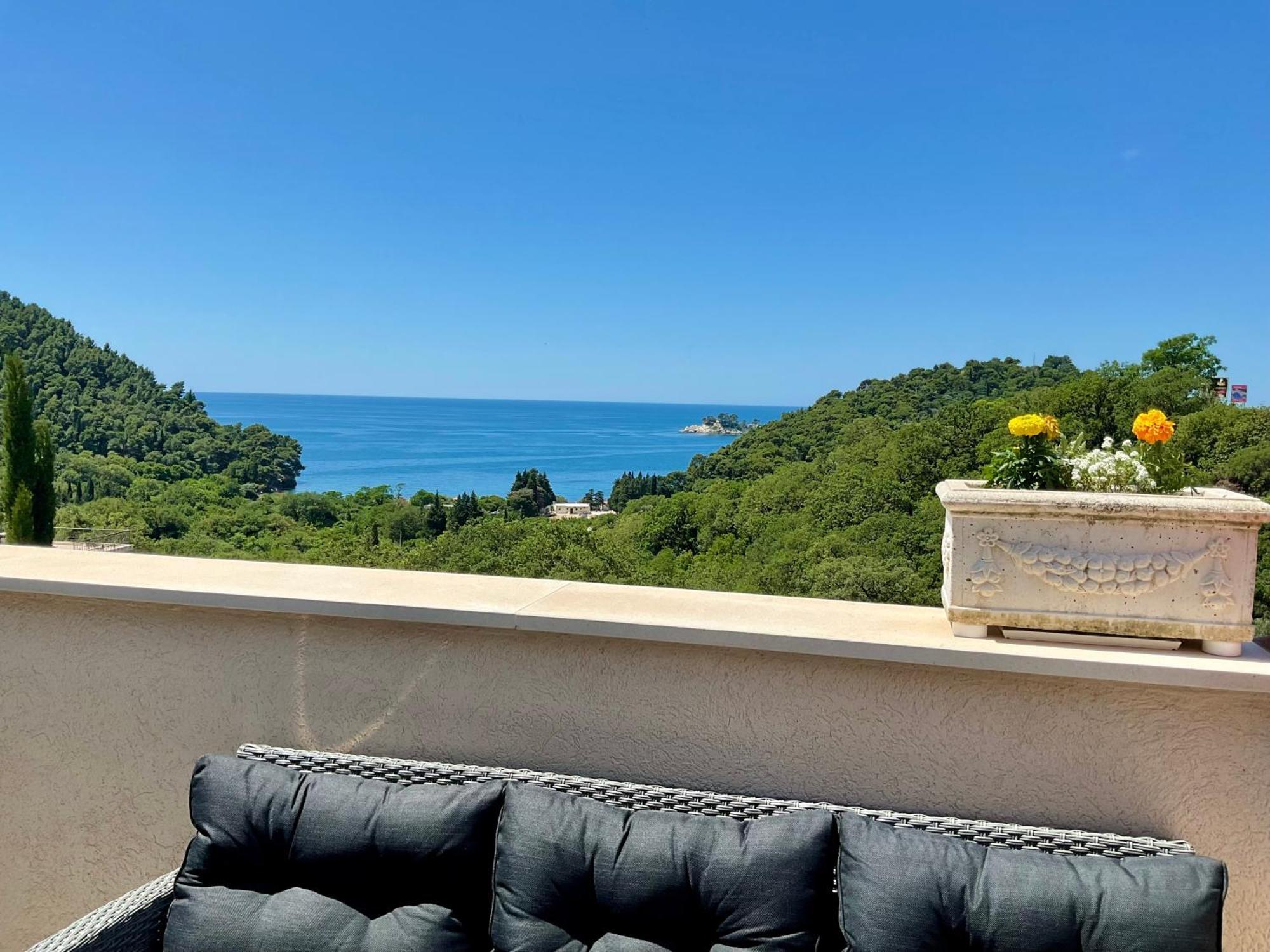 Bay View Apartments Petrovac Oda fotoğraf