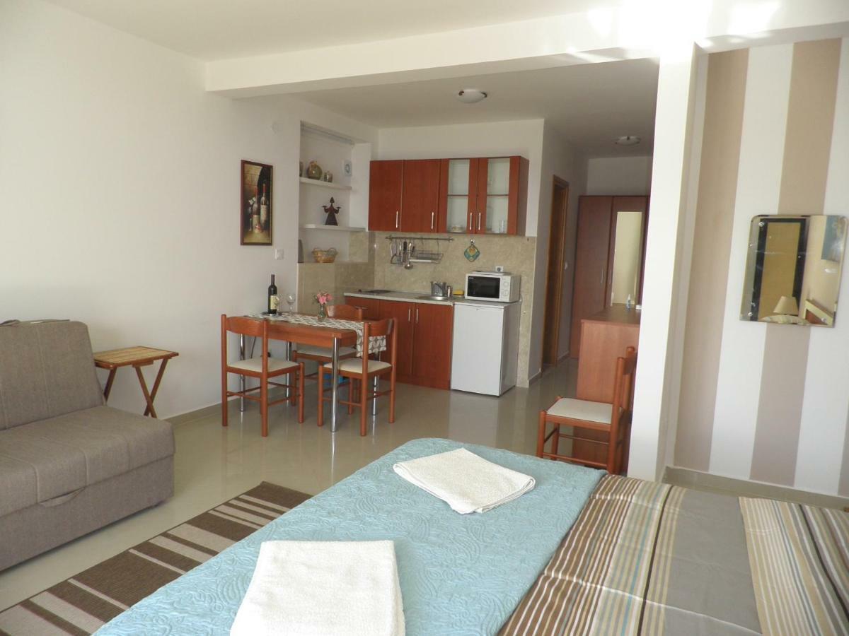 Bay View Apartments Petrovac Dış mekan fotoğraf