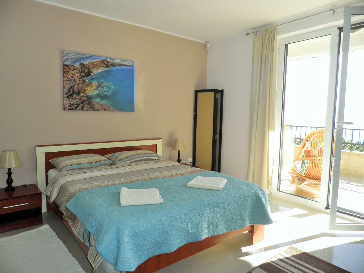 Bay View Apartments Petrovac Dış mekan fotoğraf